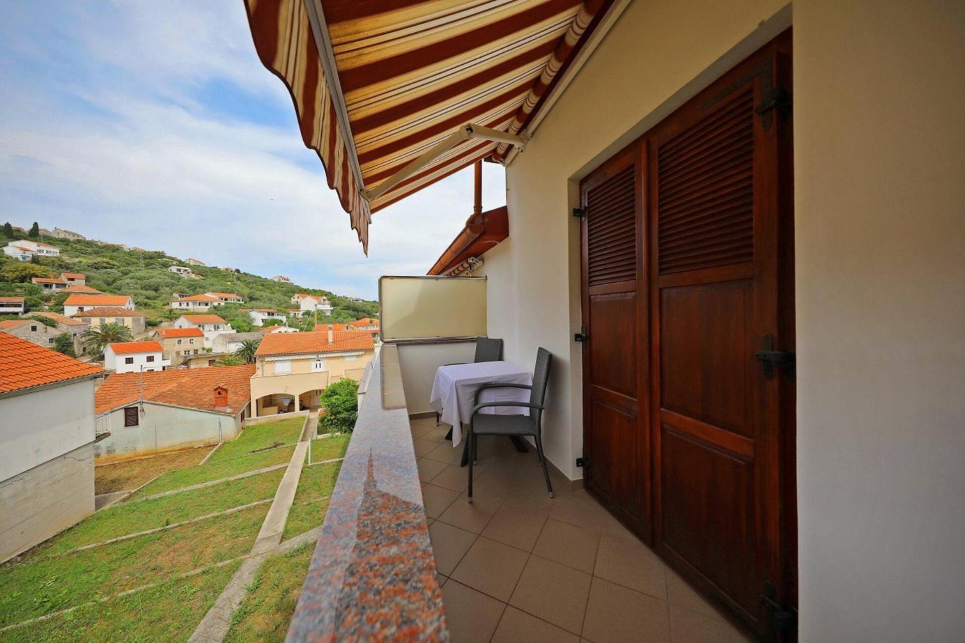 Knez - Relaxing Apartments Near The Sea On Mali Iz Exterior photo