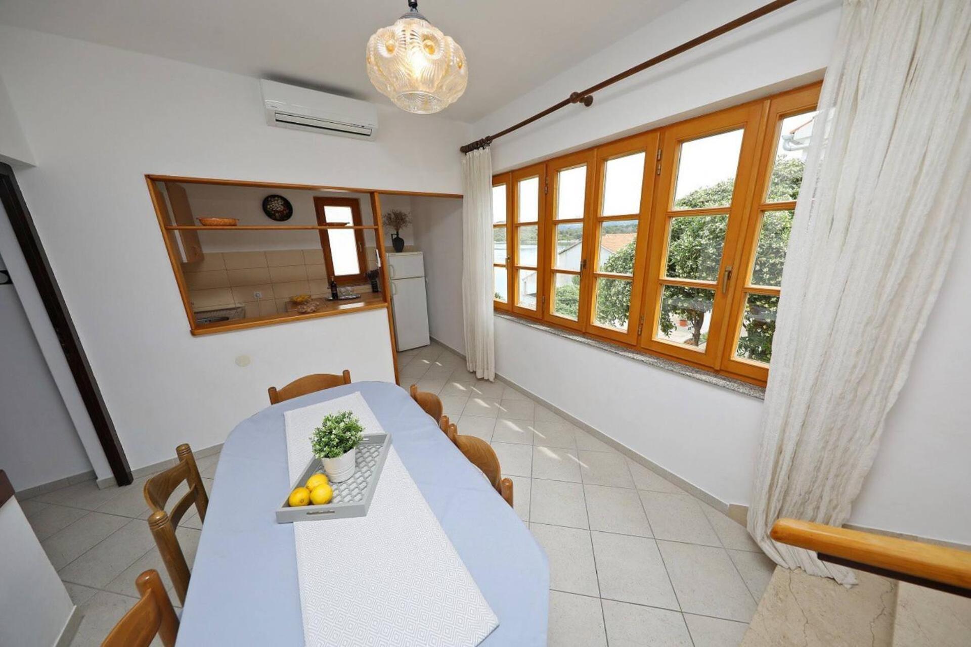 Knez - Relaxing Apartments Near The Sea On Mali Iz Exterior photo